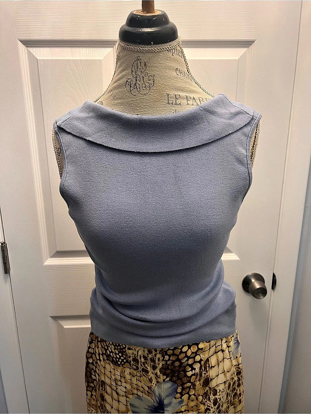 Ribbed Cowl Neck Blue Medium Like New - Picture 2 of 7